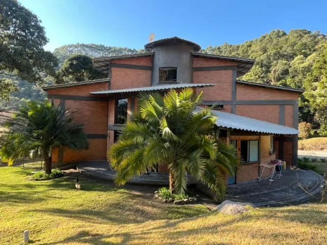Um Espetáculo de Beleza no Alto da Mantiqueira!! Chácara de 20.000m², Delfim Moreira/MG