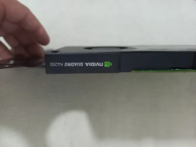 Placa de vídeo nvidia quadro k4200 4gb