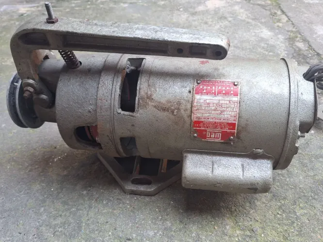 Motor Elétrico WEG Máquina de Costura Overlock