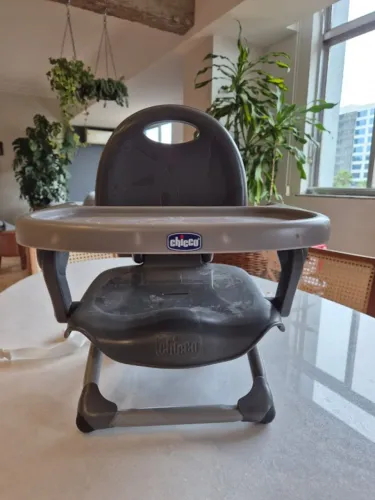 Cadeirinha portátil infantil para refeição Chicco