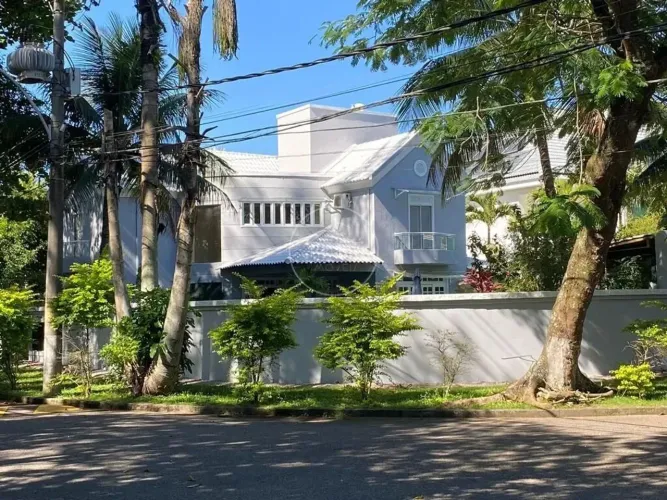 CASA no Condomínio MARAMAR, no RECREIO com 8 quartos - 1.000m² de terreno - Lazer completo