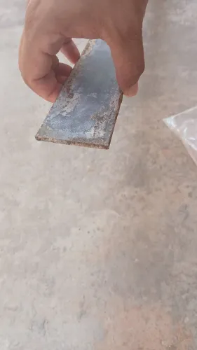 Vende-se uma barra de ferro 