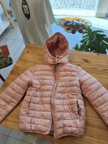 Jaqueta Rosa com Capuz quentinha Riachuelo tamanho 14