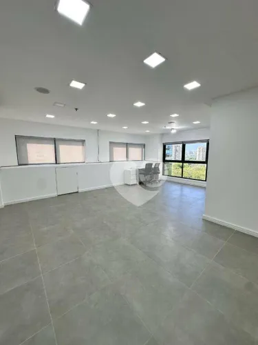 Sala Comercial 54 m² Vista Frontal CEO Offices (Barra da Tijuca) Piso Elevado 1 Banhei