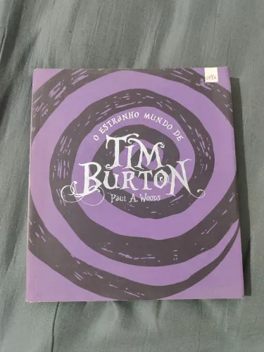O Estranho Mundo de Tim Burton 