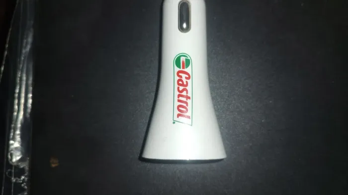 Carregador Veicular Castrol