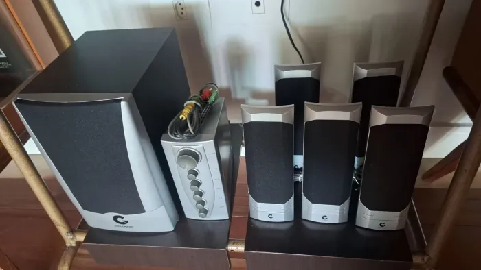 Caixas de som home theater