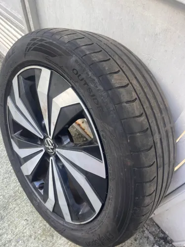 Kit com 2 rodas T Cross ARO 17 205/55R17