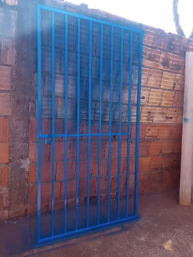Portão de grade