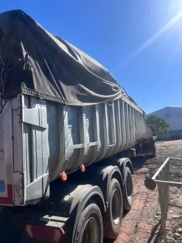 Carreta Caçamba Randon 25 metros