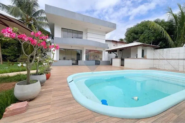 Casa à venda no Condomínio Jardim Mangabeira em Arembepe