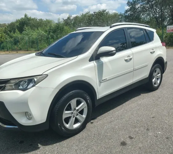 Toyota RAV4 2.0 4X2 16V Aut. 2014
