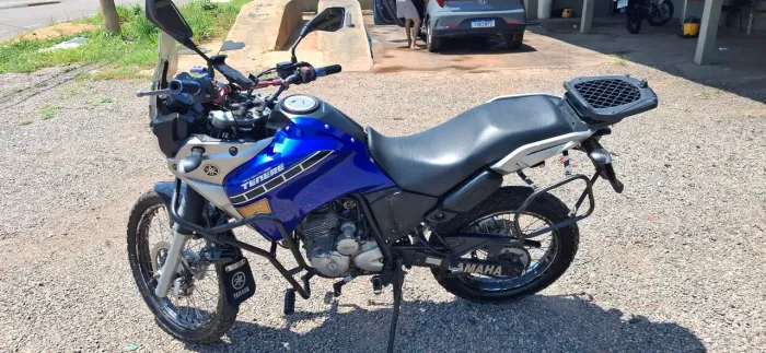 MOTO TENERE