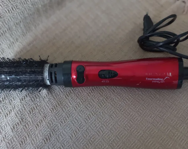 Escova secadora modeladora