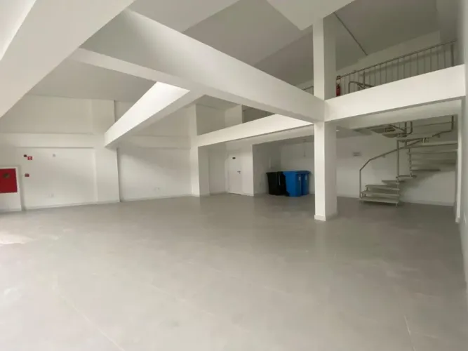 Loja comercial no bairro João Paulo, Florianópolis.
