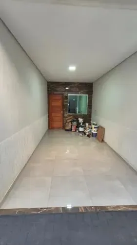 VENDO ( LOCALIZADA NA CONDOR )