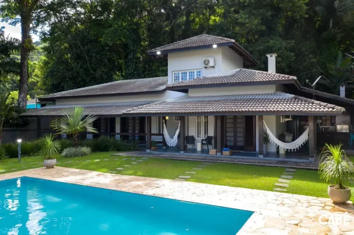 BELÍSSIMA CASA A VENDA PRAIA DA TABATINGA / UBATUBA - SP