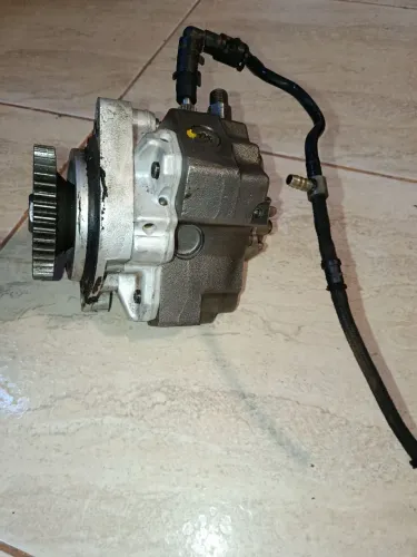 Bomba de alta da Frontier antiga 