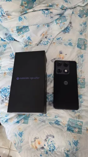 Vendo ou troco Motorola Signature zerado - NF DE 03/26