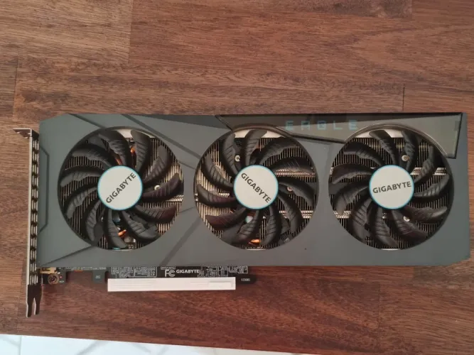 Placa de vídeo Nvidia RTX 3070 OC Gigabyte Eagle