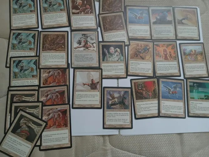 Lote com 25 cartas Magic Gathering 