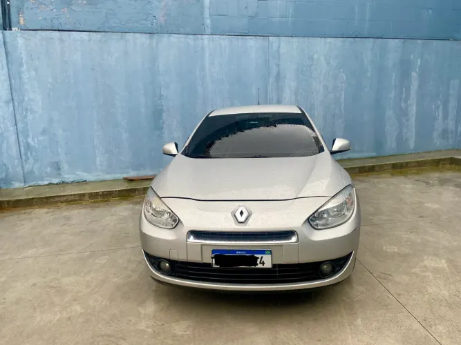 Renault Fluence Sed. Dynamique 2.0 16V Flex Aut. 2013