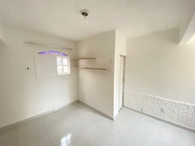 Alugo Studio / Kitnet Maracanã UERJ