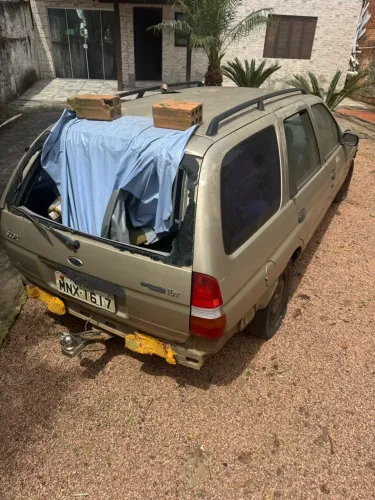 Ford Escort GL 1.8i 16V 4P 2000