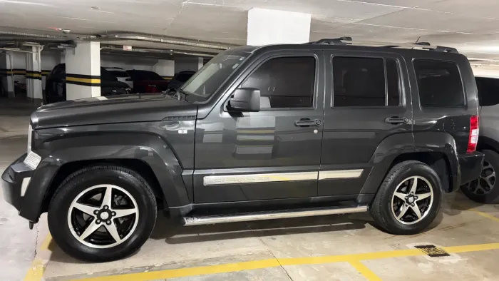 Jeep Cherokee Limited 3.7 4X4 V6 12V Aut. 2011