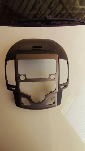 Vendo uma moldura do i30 em perfeito estado de uso