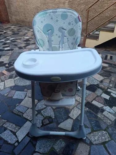 Cadeirinha para alimentação