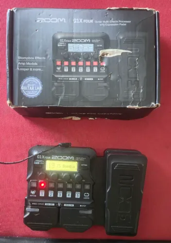 Pedal para guitarra - Zoom G1x four