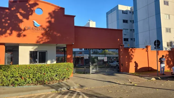 Imóvel para aluguel tem 10 metros quadrados com 3 quartos em Parque Flamboyant - Goiânia -
