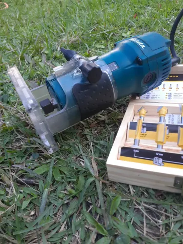 Tupia Makita Original (Brasil) + Jogo Fresas 12 Pçs