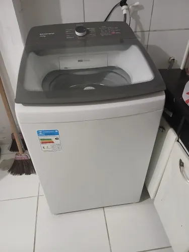 Vendo uma máquina de lavar , so 5 meses de uso