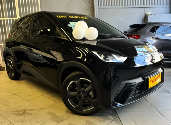 BYD Dolphin EV (Elétrico) 2025