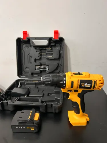 Parafusadeira Furadeira 12v Na Caixa + Maleta E Acessórios