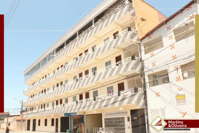 Apartamento com 2 dormitórios para alugar, 30 m² por R$ 741,00/mês - Álvaro Weyne - Fortal