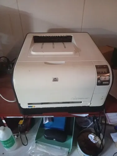 Vende se impressora Hp 1525 e maquina de giro para copo acrílico e tacas