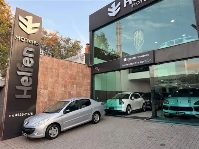 Peugeot 207 Sedan Passion XR 1.4 Flex 8V 4P 2009