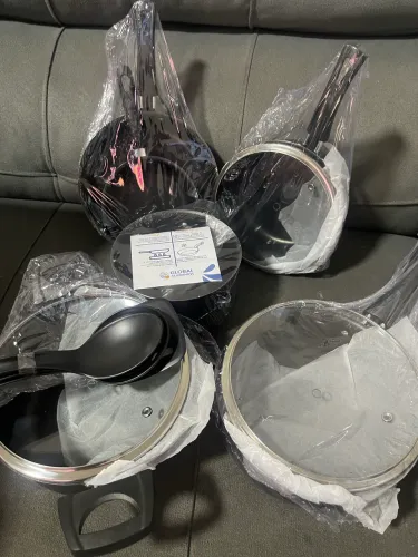 Vendo jogo de panela anti aderente 9 peças novo