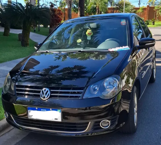 Volkswagen Polo Sed. Comfort. 1.6 MI Tot. Flex 8V 2012