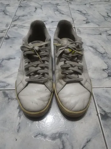 Tênis Reebok branco  Tam 40