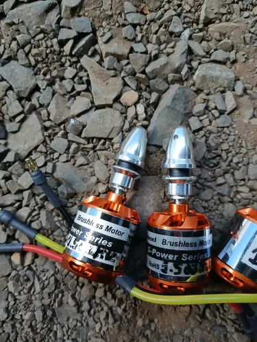 Motor aeromodelo