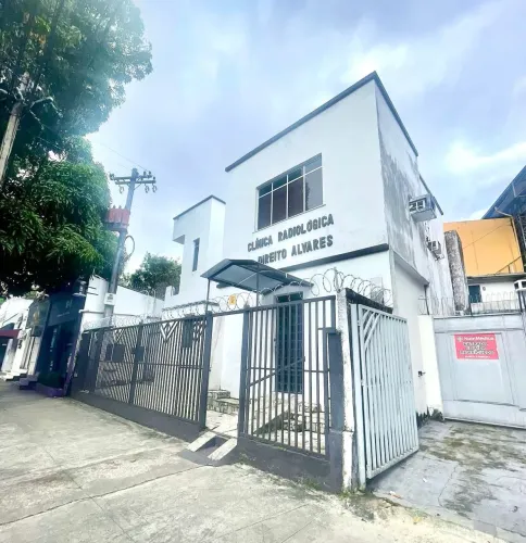 Casa de 2/pavimentos, 410m² na Conselheiro Furtado
