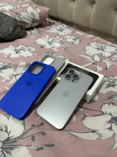 iPhone 15 pro max 256gb