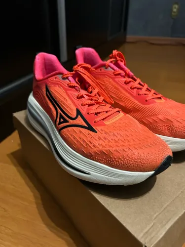 Mizuno Neo Aura - Cor Pétala (Unissex) - Tam. 40 