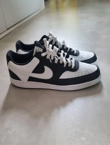 nike curt vision panda