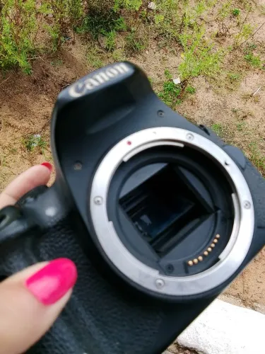Câmera fotográfica canen e lente