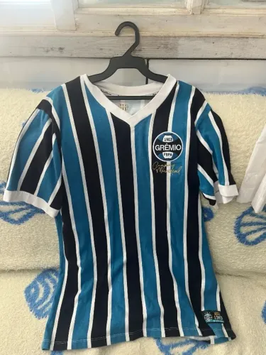 Camiseta Oficial do Grêmio modelo Vintage